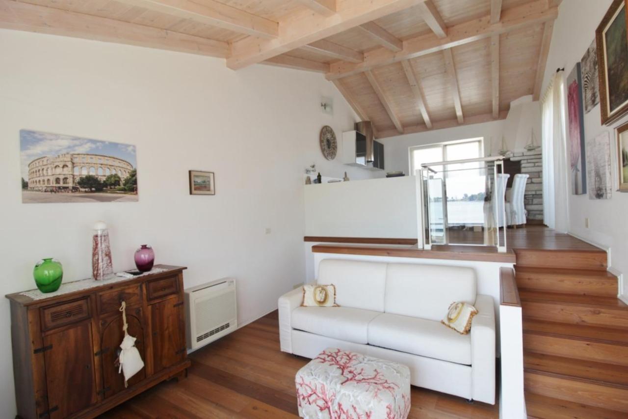 Istrian Villa With Unique Sea View โลเวร็ตชิกา ภายนอก รูปภาพ