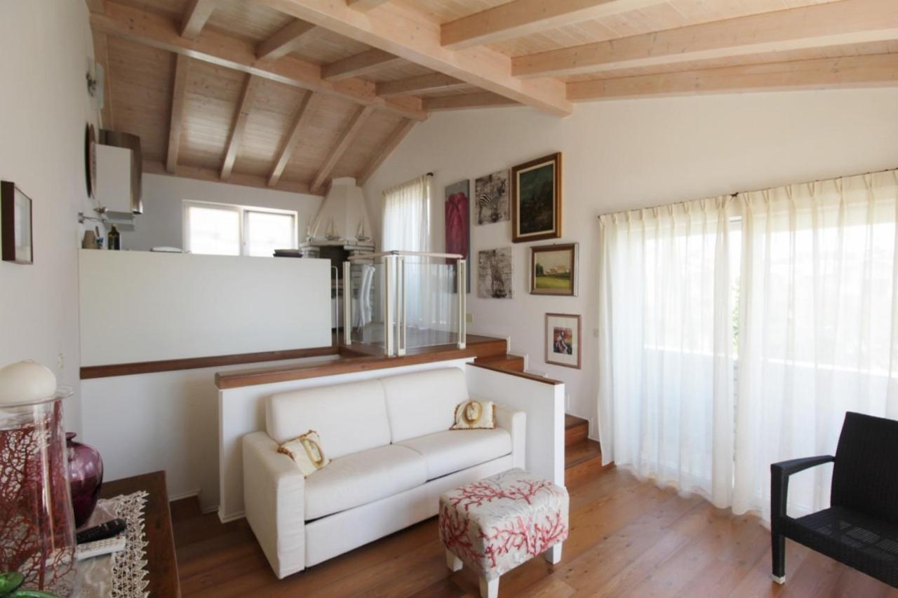 Istrian Villa With Unique Sea View โลเวร็ตชิกา ภายนอก รูปภาพ