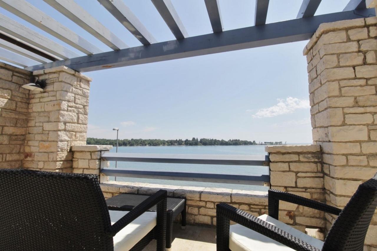 Istrian Villa With Unique Sea View โลเวร็ตชิกา ภายนอก รูปภาพ